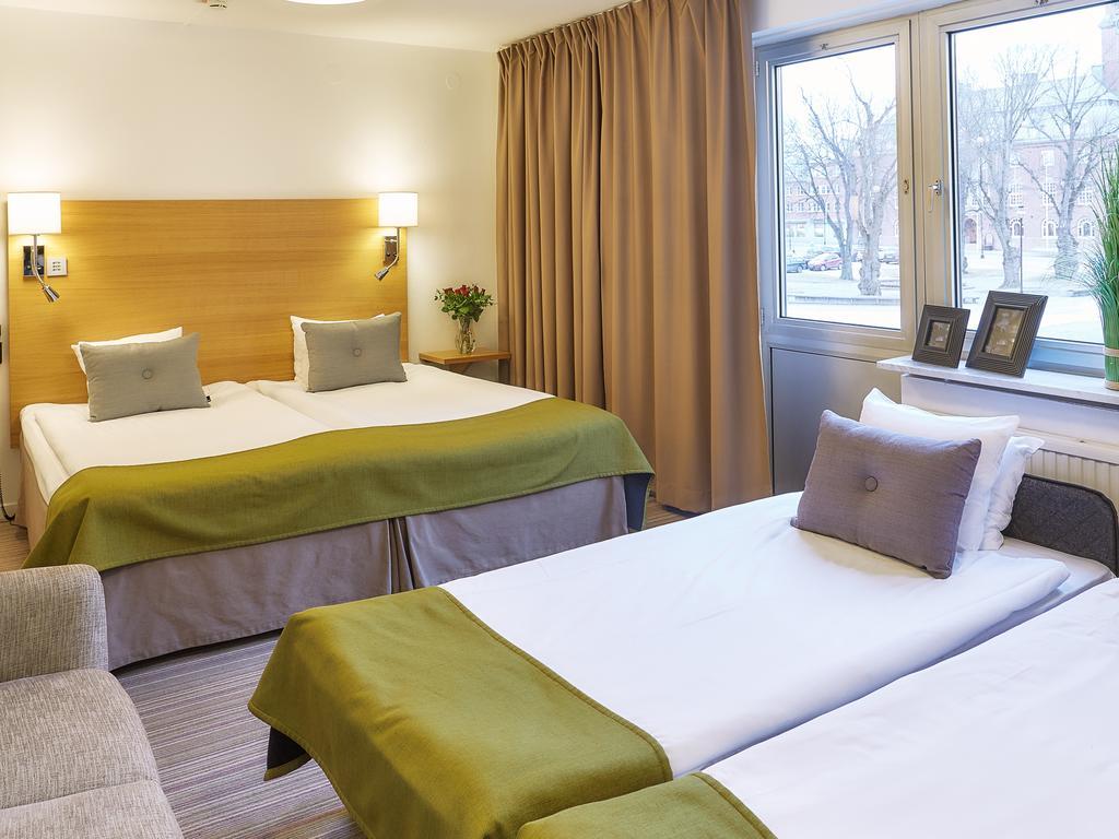 נחיו Hotell Hoegland מראה חיצוני תמונה